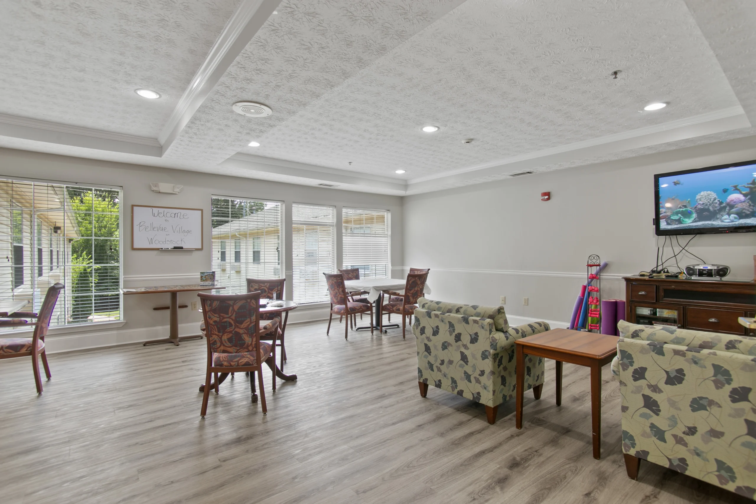 relaxing area in bellevue village at woodstock